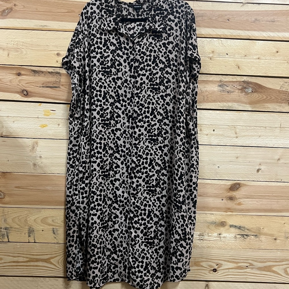 Torrid Black and Tan Leopard Print Long Sleeve Dress